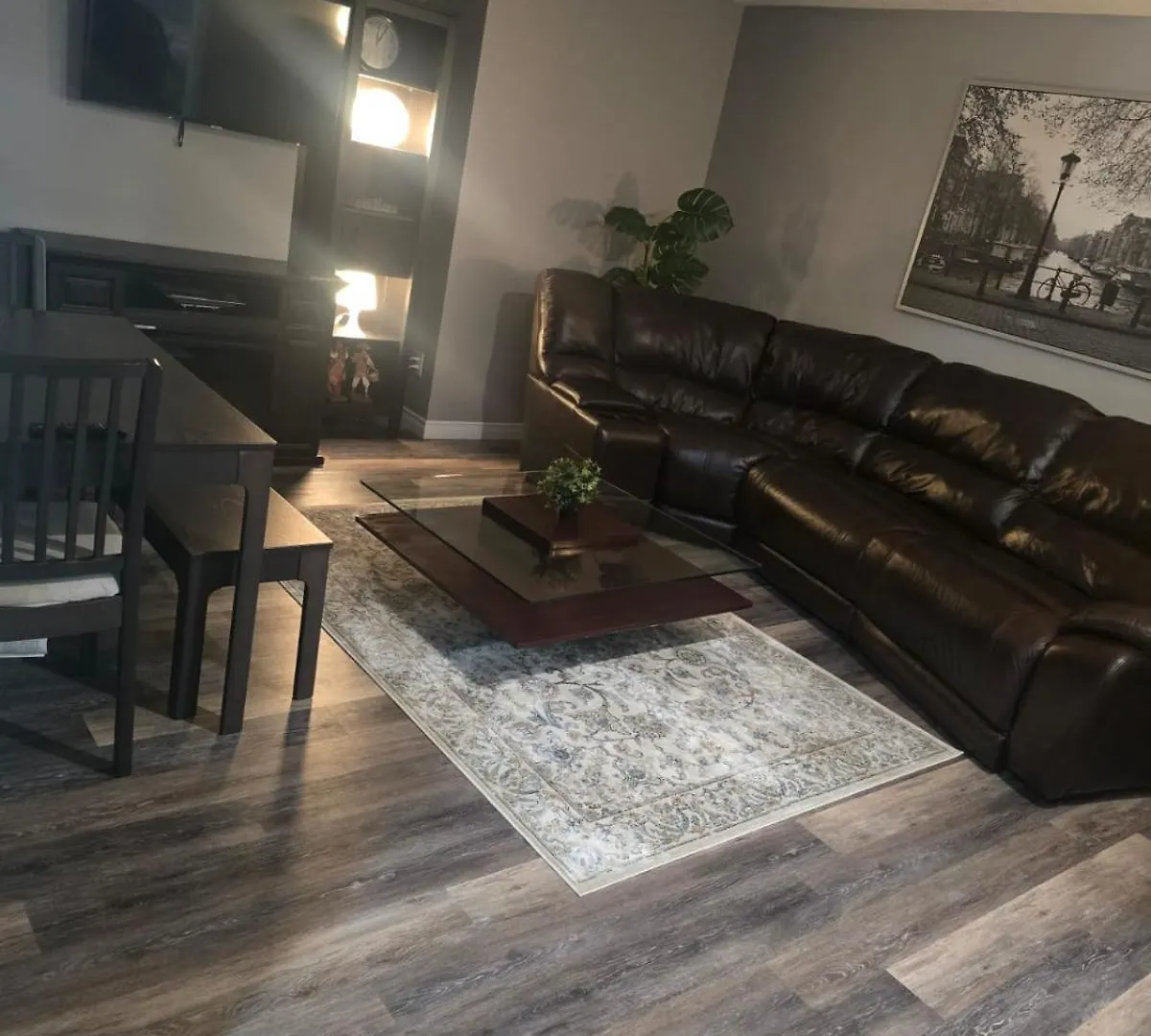 Feels Home Calgary Apartment